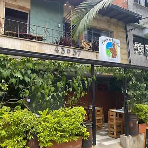 Casa Estacion Y Restaurante אכסניה