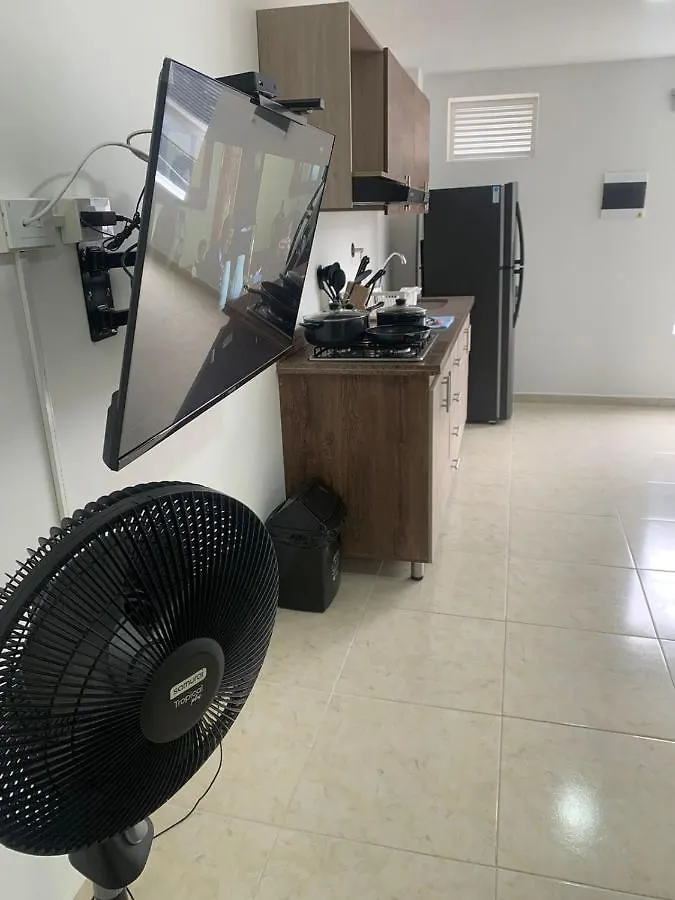 Hermoso Apartamento Cerca Al Metro Medellin Apartment