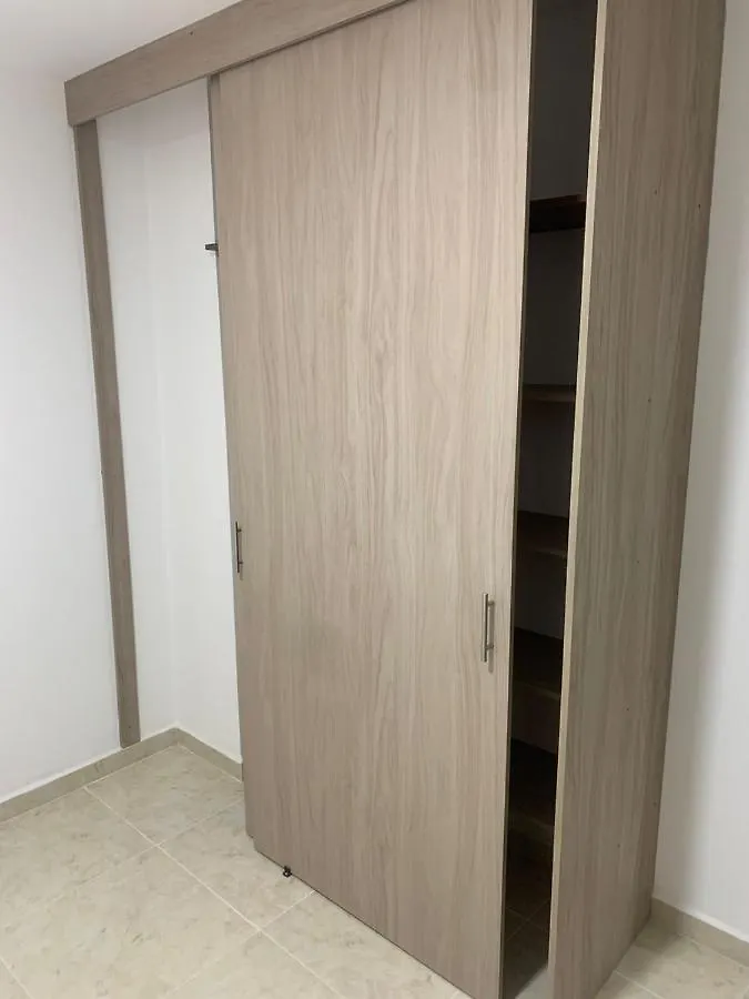 Apartamento Hermoso Apartamento Cerca Al Metro Medellín 0*,